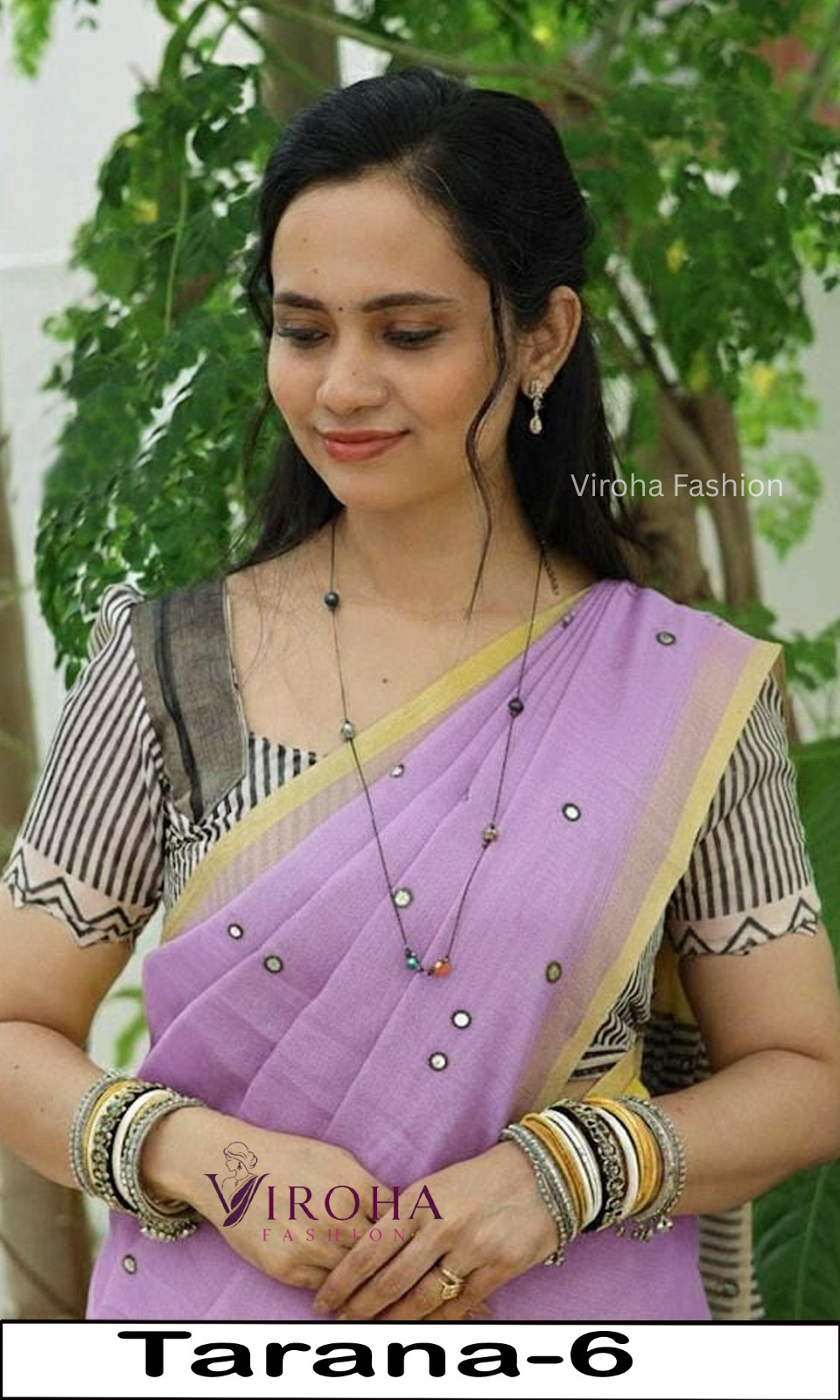 Linen saree with foil mirror